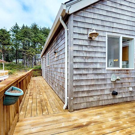 Beach House With A Park Lincoln City Dış mekan fotoğraf