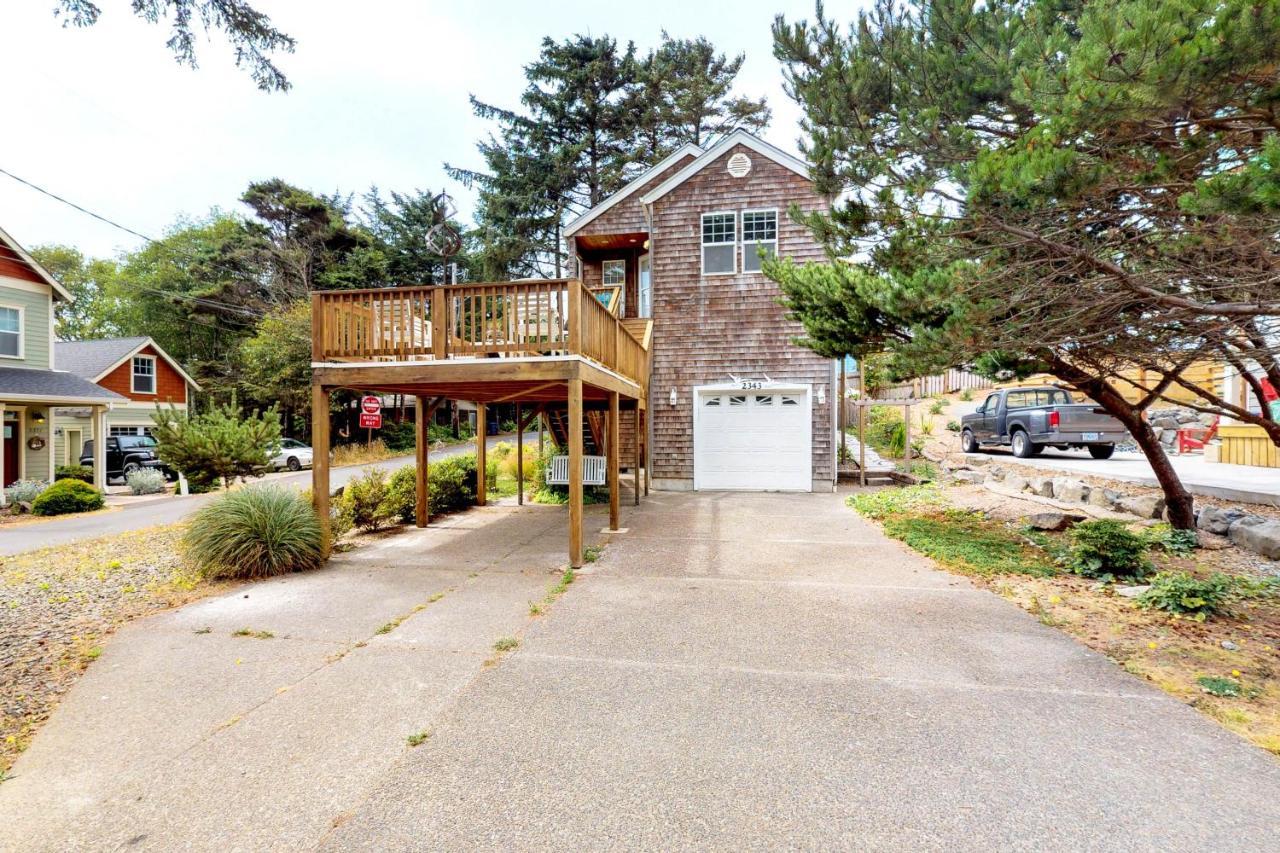 Beach House With A Park Lincoln City Dış mekan fotoğraf